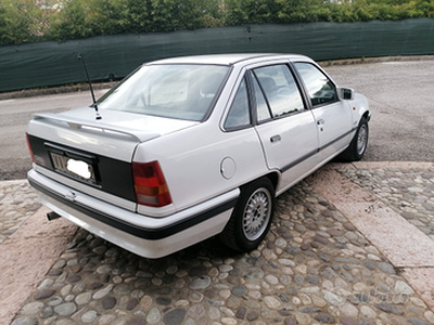 Opel kadett 2.0 8v 130cv