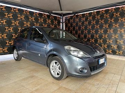 Renault clio 1.2 75 cv 5p. confort x neopatentati