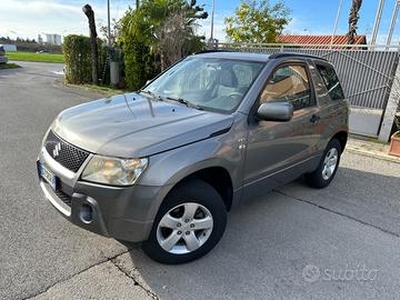 SUZUKI Grand Vitara 2ª - 2006 4x4 benzina 3porte