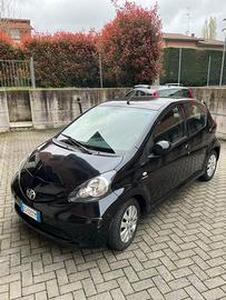 Vendo TOYOTA AYGO