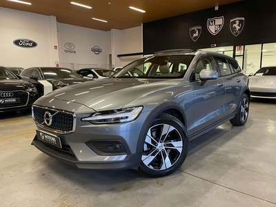 Volvo V60 Cross Country AWD Geartronic 145 kW
