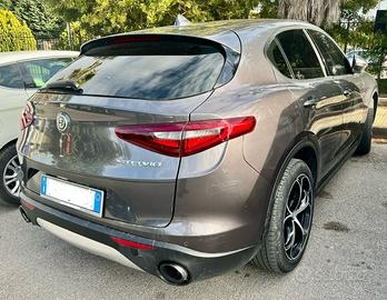 Alfa Romeo Stelvio 2.2 180cv Aut