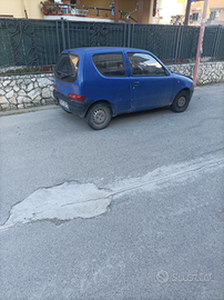 Fiat Seicento con impianto GPL nuovo incidentata