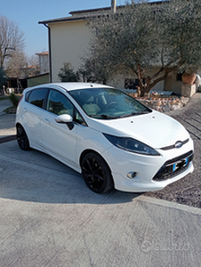 Ford Fiesta 1.4 Titanium allestimento st