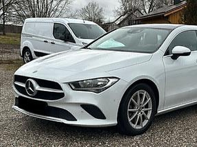 Mercedes-Benz CLA 220 Style