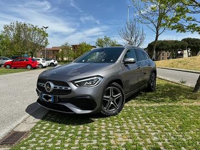 MERCEDES GLA 200d PREMIUM 4MATIC