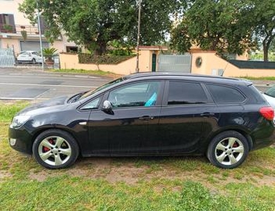 OPEL Astra 4ª serie - 2011