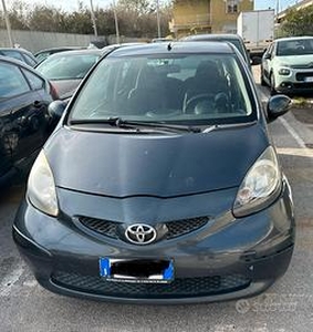 Toyota aygo 1.0 benzina con fermo amministrativ