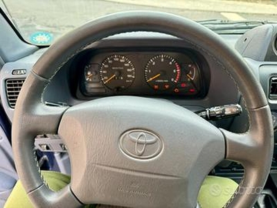 Toyota Land Cruiser Kzj90