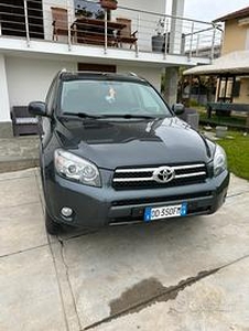 Toyota Rav4 Luxury