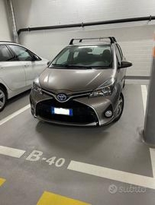 Toyota yaris Hybrid automatica