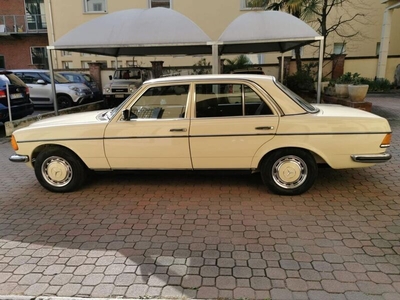 Usato 1979 Mercedes 280 LPG_Hybrid 156 CV (9.700 €)