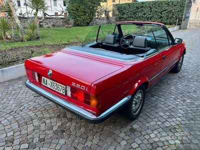 Usato 1988 BMW 320 Cabriolet 2.0 Benzin 126 CV (14.800 €)