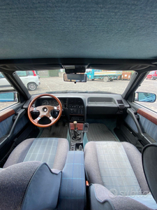 Usato 1989 Lancia Thema 2.0 Benzin 117 CV (4.500 €)