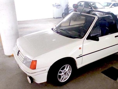 Usato 1989 Peugeot 205 1.1 Benzin 54 CV (6.700 €)