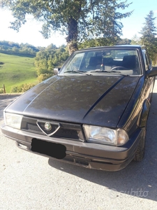 Usato 1991 Alfa Romeo 75 2.0 Benzin 148 CV (12.500 €)