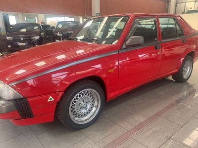 Usato 1991 Alfa Romeo 75 3.0 Benzin 189 CV (26.320 €)