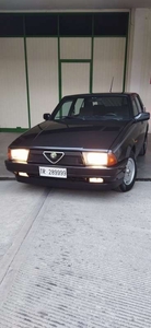 Usato 1992 Alfa Romeo 75 1.6 Benzin 110 CV (9.800 €)