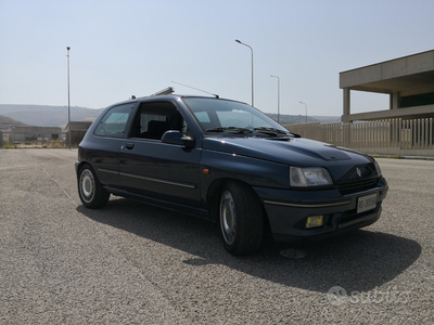 Usato 1992 Renault Clio 1.8 Benzin 137 CV (12.990 €)