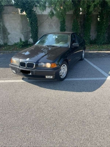 Usato 1997 BMW 318 1.8 Benzin 116 CV (3.000 €)