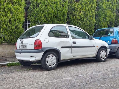 Usato 1997 Opel Corsa 1.2 Benzin 45 CV (2.000 €)