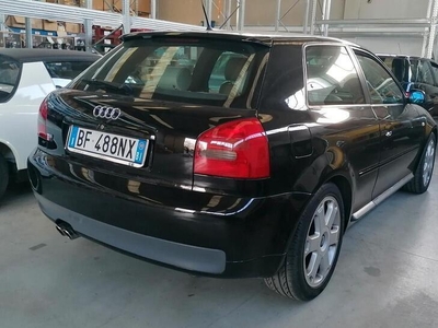 Usato 1999 Audi S3 1.8 Benzin 209 CV (14.000 €)