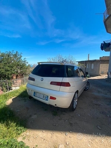 Usato 2000 Alfa Romeo 145 1.9 Diesel 90 CV (1.800 €)