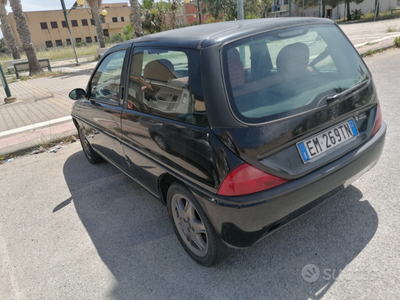 Usato 2000 Lancia Ypsilon 1.2 Benzin 60 CV (800 €)