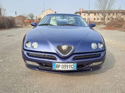 Usato 2001 Alfa Romeo GTV 2.0 Benzin 155 CV (13.000 €)