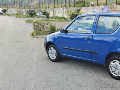 Usato 2003 Fiat 600 Benzin (2.700 €)