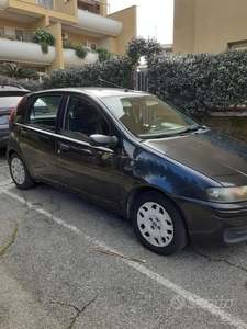 Usato 2003 Fiat Punto 1.2 Benzin 60 CV (1.500 €)