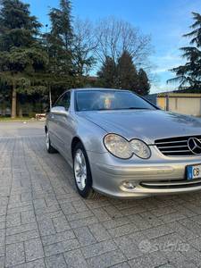 Usato 2003 Mercedes CLK200 Benzin (4.700 €)