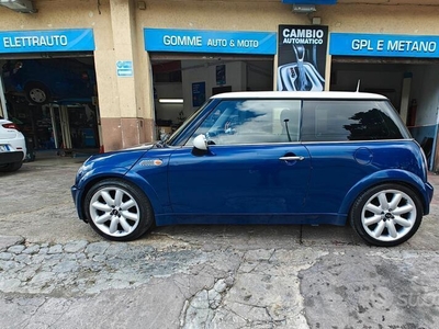 Usato 2003 Mini Cooper 1.6 El_Hybrid 116 CV (4.500 €)