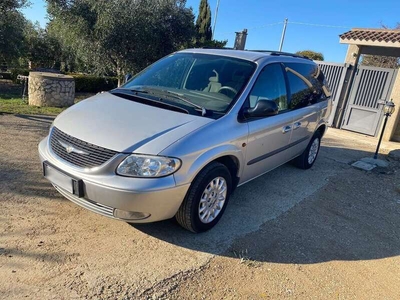 Usato 2004 Chrysler Voyager 2.4 Benzin 150 CV (2.950 €)