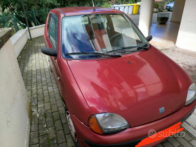 Usato 2004 Fiat 600 1.1 Benzin 54 CV (2.500 €)