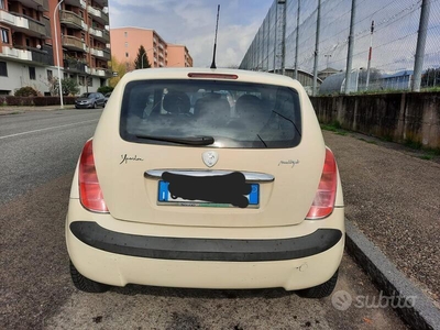 Usato 2004 Lancia Ypsilon Diesel (2.500 €)