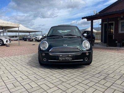 Usato 2004 Mini ONE 1.6 Benzin 90 CV (3.999 €)