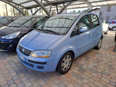 Usato 2005 Fiat Idea 1.4 Benzin 95 CV (2.900 €)