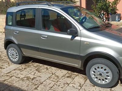 Usato 2005 Fiat Panda 4x4 1.2 Benzin 60 CV (5.200 €)