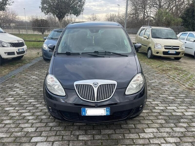 Usato 2005 Lancia Musa 1.9 Diesel 101 CV (2.800 €)