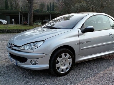 Usato 2005 Peugeot 206 CC 1.6 Benzin 109 CV (3.499 €)
