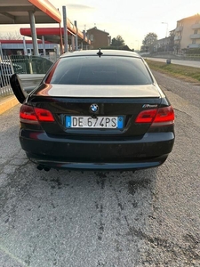 Usato 2006 BMW 330 3.0 Diesel 231 CV (6.500 €)