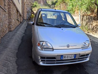 Usato 2006 Fiat 600 1.1 Benzin 54 CV (2.800 €)