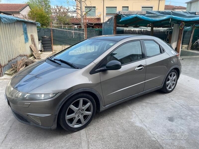 Usato 2006 Honda Civic 2.2 Diesel 140 CV (2.800 €)