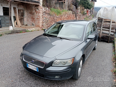 Usato 2006 Volvo V50 2.0 Diesel 136 CV (1.600 €)