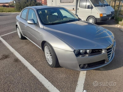 Usato 2007 Alfa Romeo 159 Diesel (2.500 €)