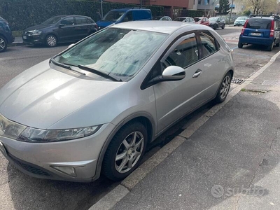 Usato 2007 Honda Civic 1.3 Benzin 83 CV (3.990 €)