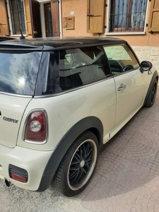 Usato 2007 Mini Cooper 1.6 Benzin 120 CV (5.500 €)