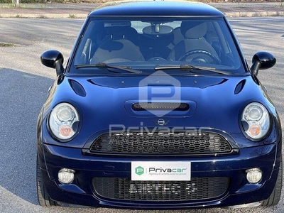 Usato 2007 Mini Cooper S 1.6 Benzin 174 CV (8.999 €)