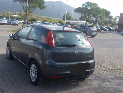 Usato 2008 Fiat Grande Punto 1.2 Benzin 65 CV (2.400 €)